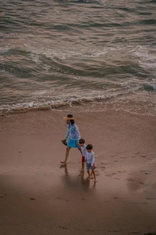 Breaking the Burnout Cycle: Summer Strategies for Parent & Family Wellness