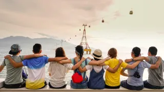 Building Bridges, Not Walls: Raising Kids with a Global Mindset with Ricki Schwab