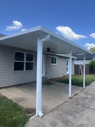 Carport vs Garage: Which Is Better Tennessee Homeowners?