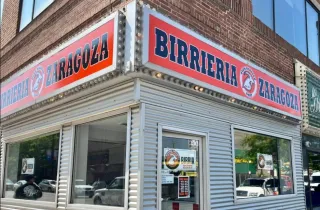 🌮 Tacos That’ll Blow Your Mind: One Bite at Birrieria Zaragoza & You're Hooked 🔥