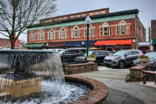 🍷 Sip, Savor, and Relax at Accent on Wine – Summerville
