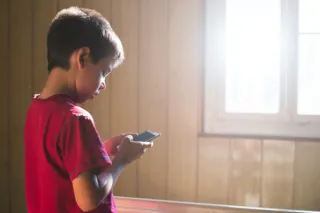 Der Narzisst kauft dem Kind ein Handy – und du stehst da: Holy Shit!