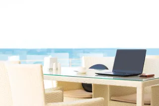 Navigating Remote Work Challenges: A Comprehensive Guide for Employers and Employees From Saunders Staffing Agency