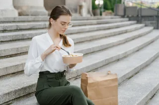 How Solo Meals Can Boost Your Health and Mindset
