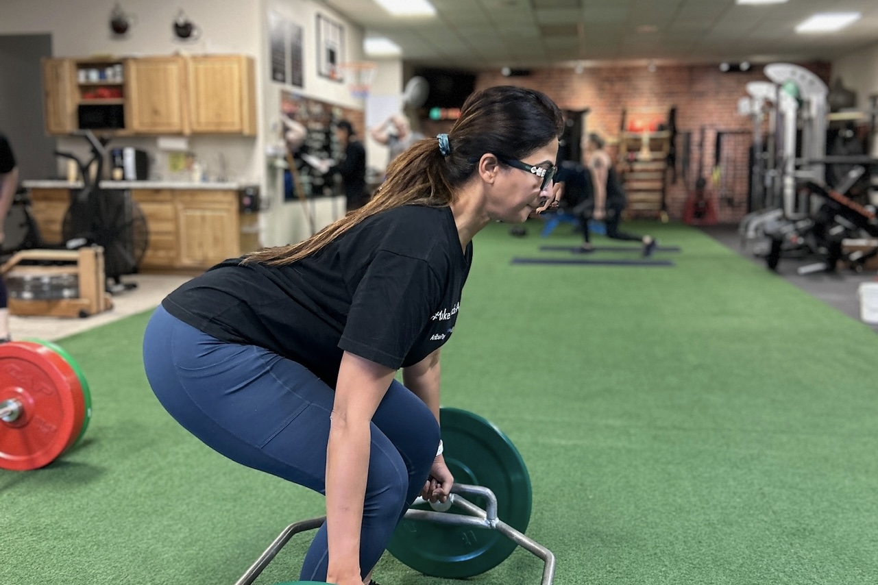 Why Your Knees Hurt During Workouts Over 40 (And How to Fix It)