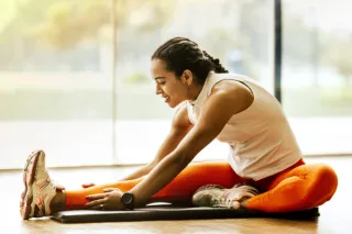 Dealing with Bunion Pain: From Stretching Exercises to Ice Therapy