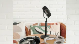 PR Shield: Podcast PR for Experts - Grow Your Audience