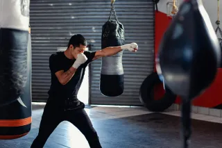Boxing vs. the Gym: Build a Fighter’s Mindset and Find the Right Program for Your Goals