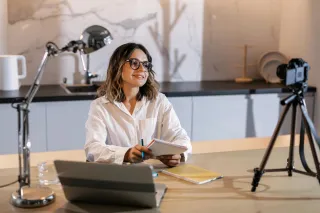 Breaking Through the Jargon Barrier: Conquering Self-Sabotage in Online Course Creation