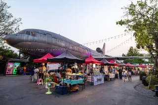 Uncover the Hidden Gold Mine of Food Vending Business