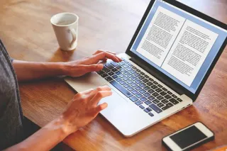 Writing Ad Content That Converts: A Guide to Engagement & Compliance