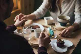 Cómo escuchar de verdad: comunicación empática en la vida diaria