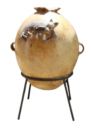 Ancient pre-Colombian, Peruvian water vessel