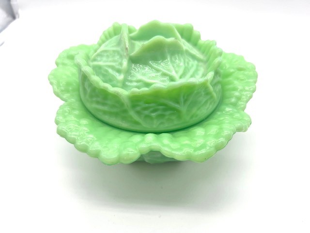 Vintage Collectibles Fenton Hummel and more auction