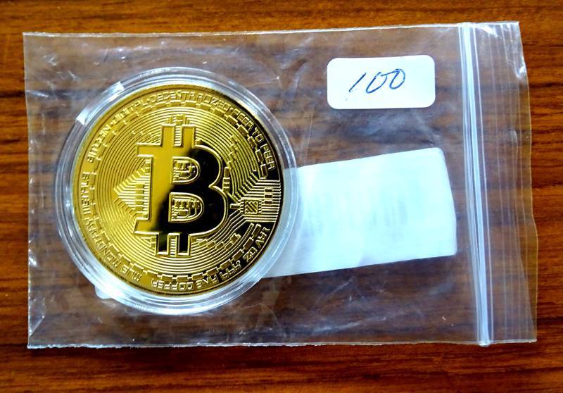 END OF YEAR COLLECTOR'S AUCTION