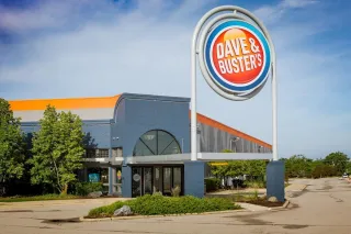 🎉 Game On at Dave & Buster’s Addison (Windy Whipz Car Rental – Addison, IL)