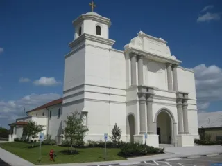 Heavenly Moments in Richmond: Discover St. John Fisher Church