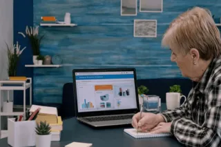 How to Use Web Analytics to Understand User Behavior and Drive Conversions