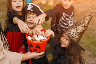 Why You Shouldn’t Indulge in Sweets on Halloween