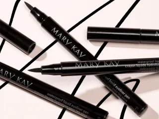 Beyond Beauty: 5 Surprising Psychological Benefits of Makeup