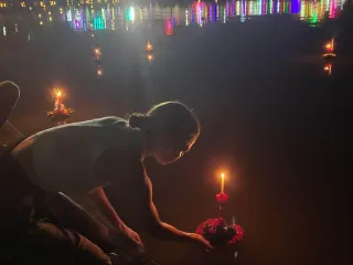 Celebrating Loy Krathong: A Thai Festival of Lights on Koh Samui