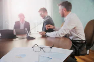 Pain Management Partnership Options: Top Tips for Pain Clinic Buy-Ins, Equity Options and Legal Structures