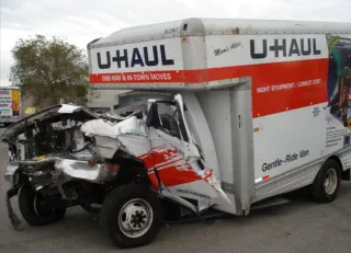 The Moving Truck Rental Nightmare: 5 Painful Mistakes That Cost You Time, Money, and Your Back