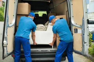 How Far in Advance to Book Movers in Gravois Mills, MO