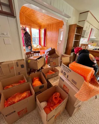 Do Movers Pack for You? What’s Included in Packing Services
