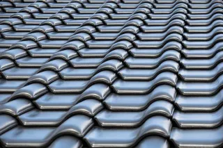 Flat Roof vs. Pitched Roof: Which is Best for Your Home?