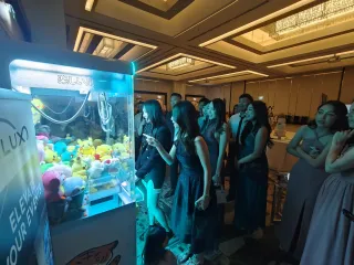 Are claw machines good for my party?