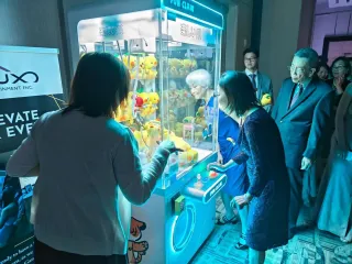 Are Claw Machines Good for Weddings?