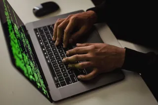Comment l'assurance peut aider à protéger votre entreprise contre les cyberattaques