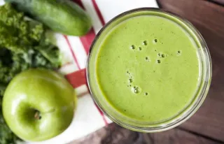 Apple - Kale Green Smoothie Recipe