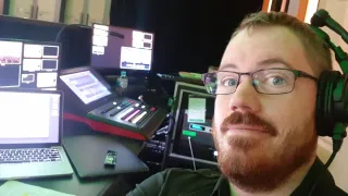 Calling the Shots: Mastering Show Calling for Seamless Events (and Avoiding Disaster!)