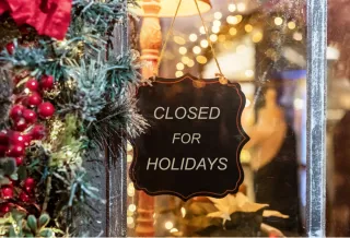 Your Guide to Creating a Paid Holiday Policy