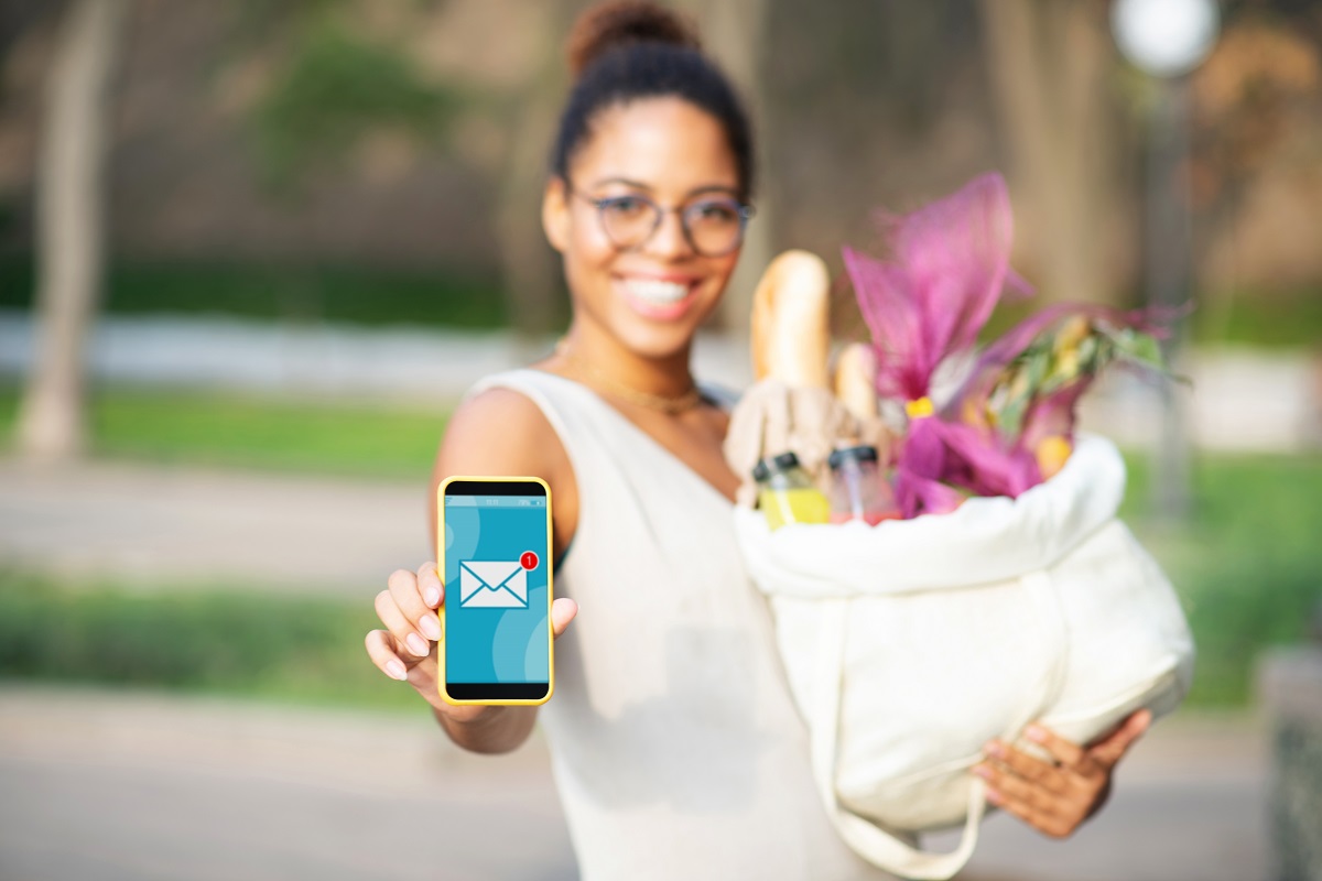 Boost Your Business: 5 Reasons to Choose SMS Marketing