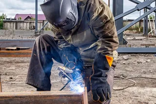When to Call a Welding Pro After Equipment Breakdowns