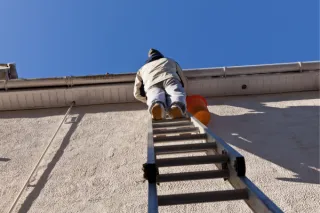 Year-Round Roof Care: Creating a Maintenance Routine to Prolong Roof Lifespan