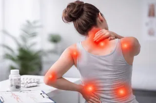 FIBROMIALGIA: APPROCCIO MULTIDISCIPLINARE PER ALLEVIARE DOLORE ED AFFATICAMENTO