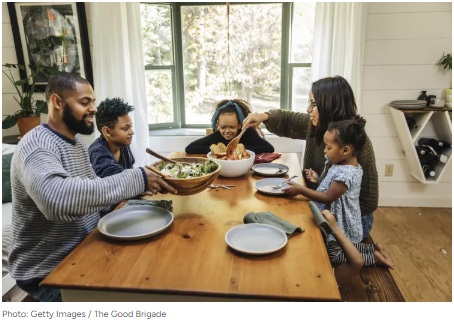HEALTH: 9 Things You Shouldn’t Say to Your Kids at the Dinner Table