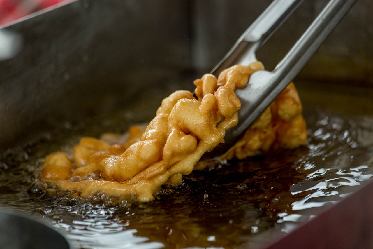 RECIPE: Easy Classic Funnel Cake