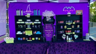 ✨ Suds, Spells & Charm: Get Your Laundry Done at Witchy Washy in Baltimore! 🧺


