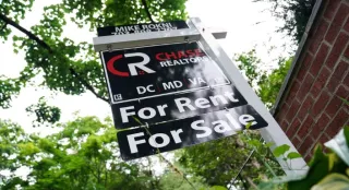 US 30-year mortgage rate plunges by most in nearly 16 months - MBA