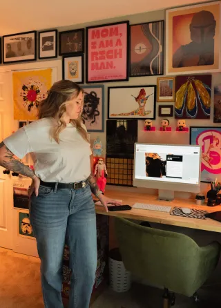 Batching Content for the Holidays: How to Stay Ahead Without Losing Your Mind