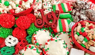 Top Tips for Keeping Your Teeth Healthy During the Holidays: Smile Brightly at Every Celebration