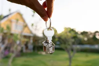 How to Avoid Common Mistakes When Selling Your Iowa Home Fast