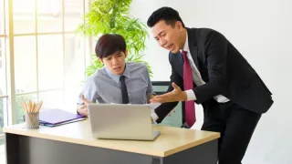 下属之间闹不和，上司如何化解？