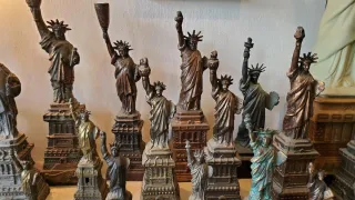 🗽The Teeniest Slice of Americana You Didn’t Know You Needed – Welcome to Indy’s Teeny Statue of Liberty Museum!