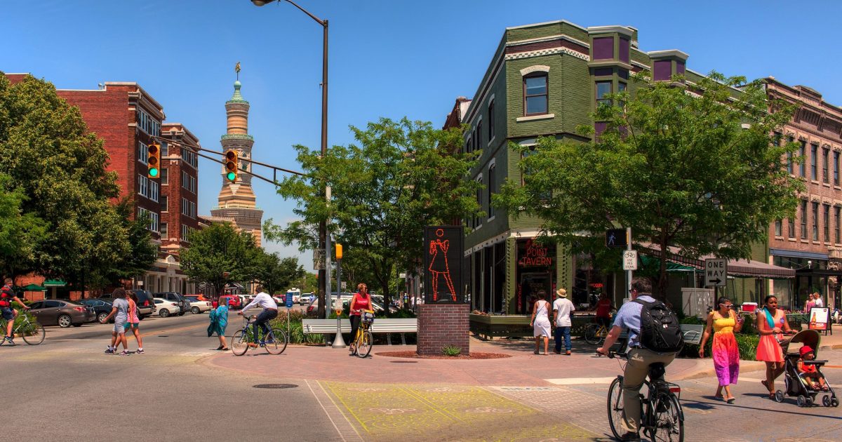 🎨 Broad Ripple Village, Indianapolis, Indiana — Arts, Dining, and Local Vibes